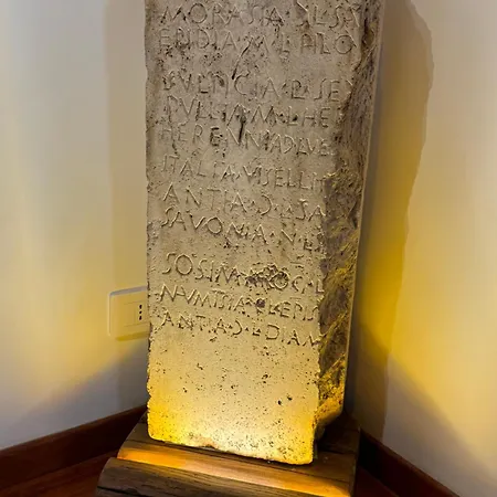 Domus Colosseum, Detached House Just Few Steps From The Colosseum Roma