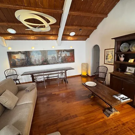 Domus Colosseum, Detached House Just Few Steps From The Colosseum Roma