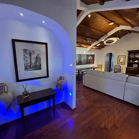 Domus Colosseum, Detached House Just Few Steps From The Colosseum Chalet *