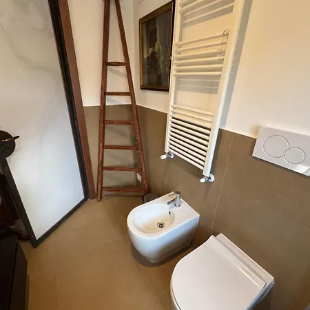 Dağ evi Domus Colosseum, Detached House Just Few Steps From The Colosseum Roma