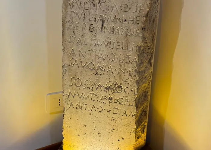 Domus Colosseum, Detached House Just Few Steps From The Colosseum Рим