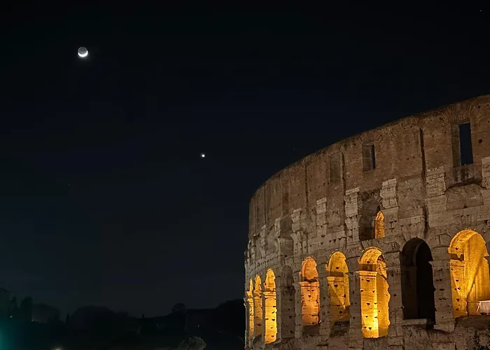 Domus Colosseum, Detached House Just Few Steps From The Colosseum Шале Рим