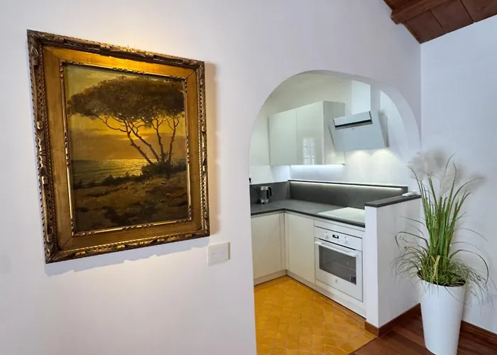 Domus Colosseum, Detached House Just Few Steps From The Colosseum *