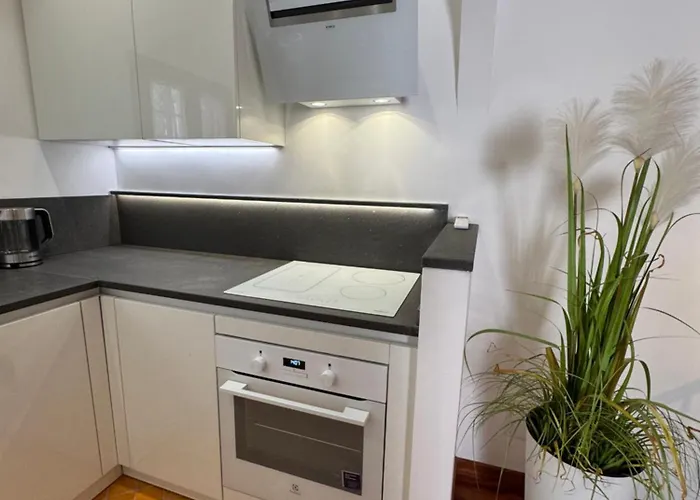 Domus Colosseum, Detached House Just Few Steps From The Colosseum Шале