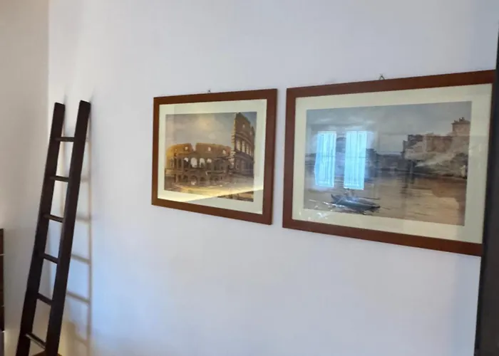 Шале Domus Colosseum, Detached House Just Few Steps From The Colosseum Рим