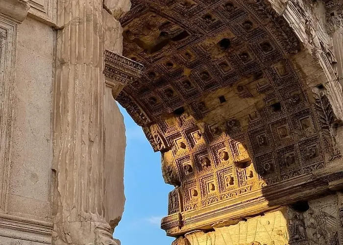 Domus Colosseum, Detached House Just Few Steps From The Colosseum Шале Рим